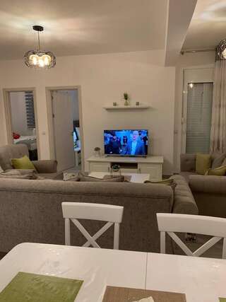 Апартаменты Apartment All Seasons Улцинь Апартаменты с 2 спальнями-1